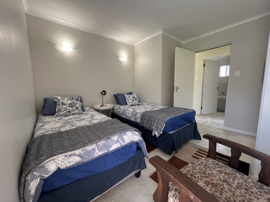 4 Bedroom Property for Sale in Wavecrest Eastern Cape